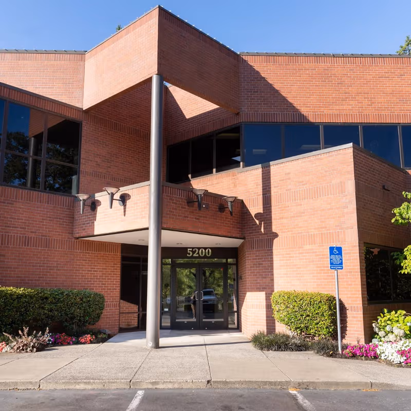 5200 Meadows Road, Lake Oswego - Image 18