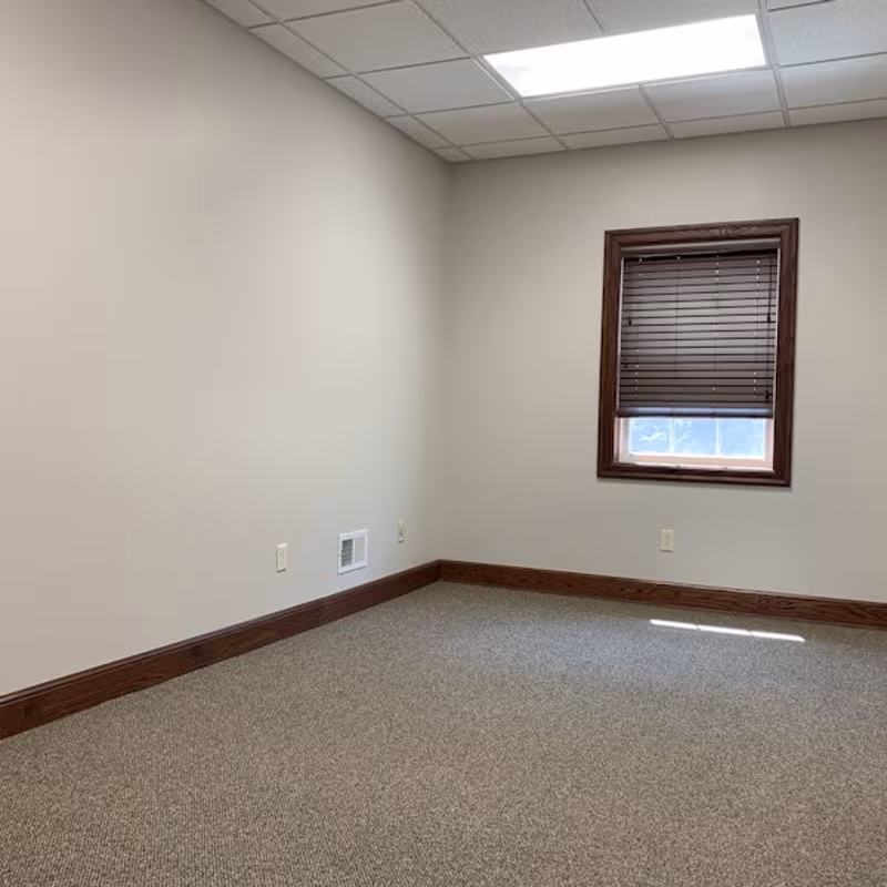 95-105 Canal Landing Blvd, Rochester - Image 3