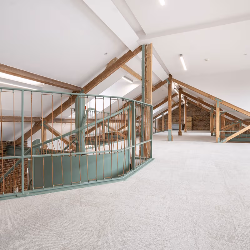 2 Pear Tree Court, London - Image 7