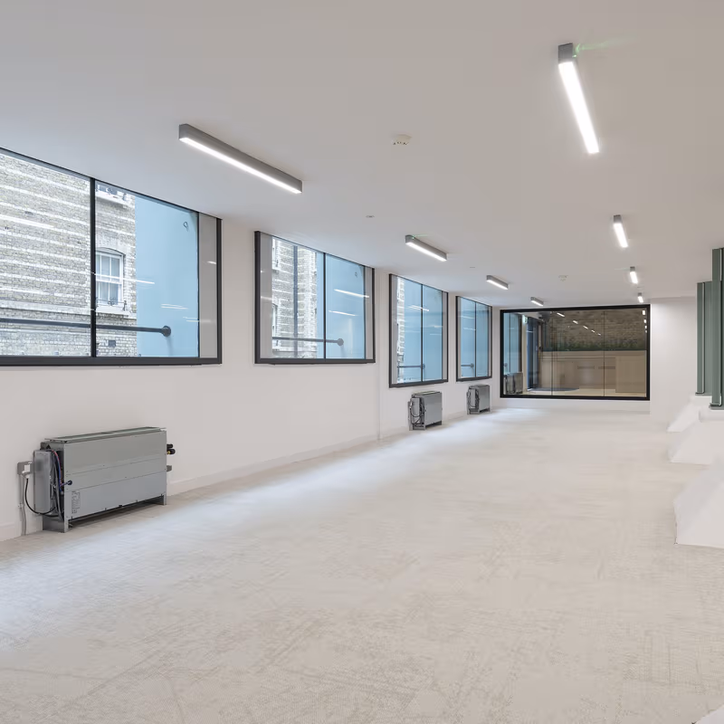 2 Pear Tree Court, London - Image 6