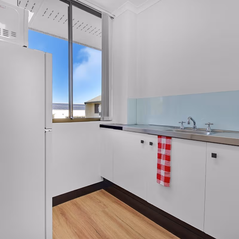 29 Cinderella Drive, Springwood - Image 6