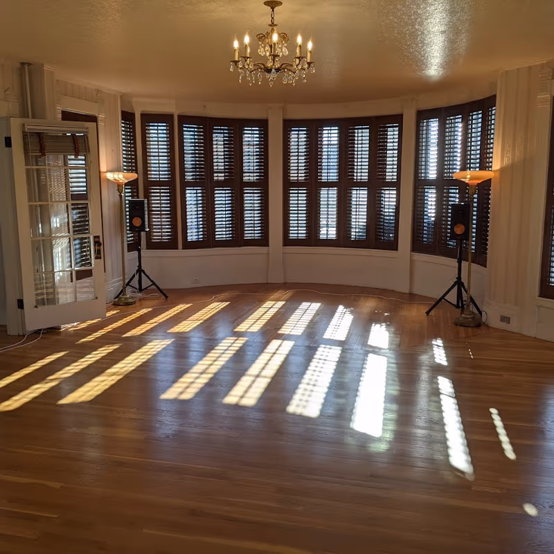 573 Pine St, Manchester - Image 2