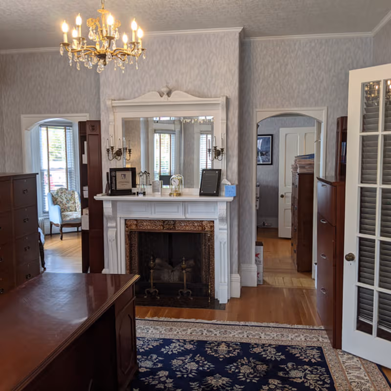 573 Pine St, Manchester - Image 1