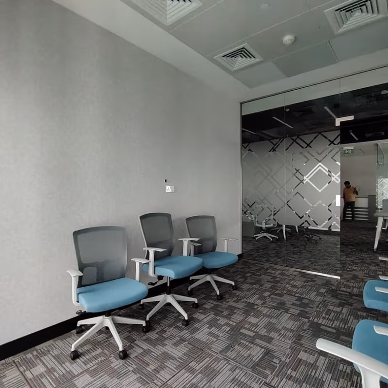 RT1 Hazaa Bin Zayed, Abu Dhabi - Image 19