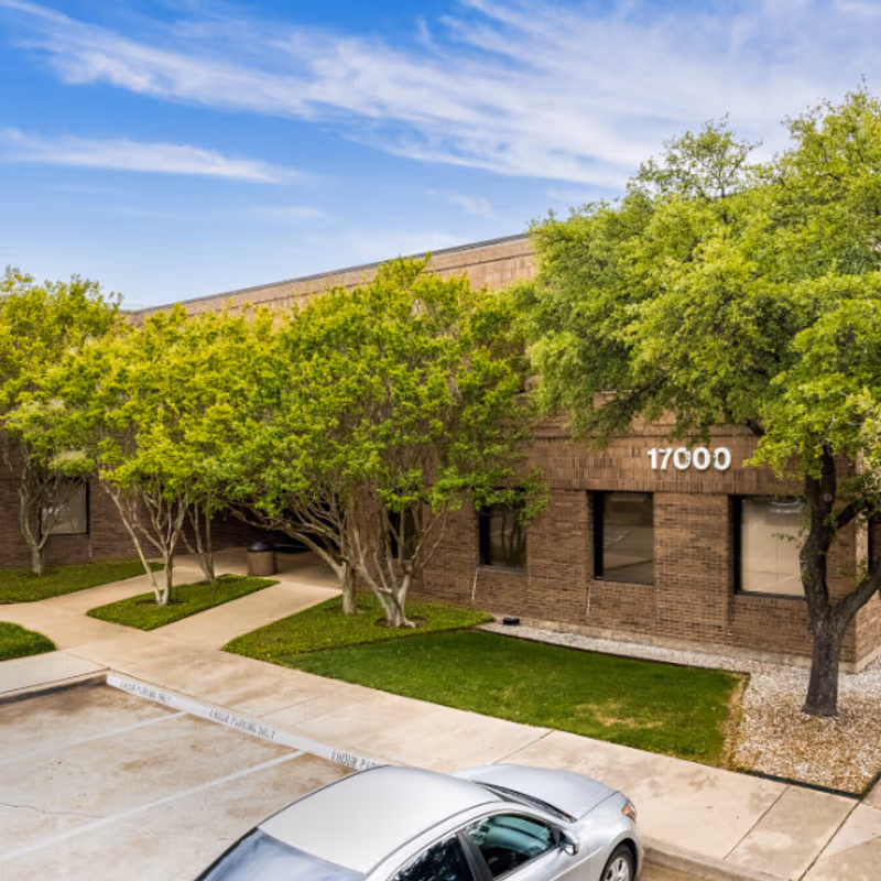 17000 Dallas Pkwy, Dallas - Image 9