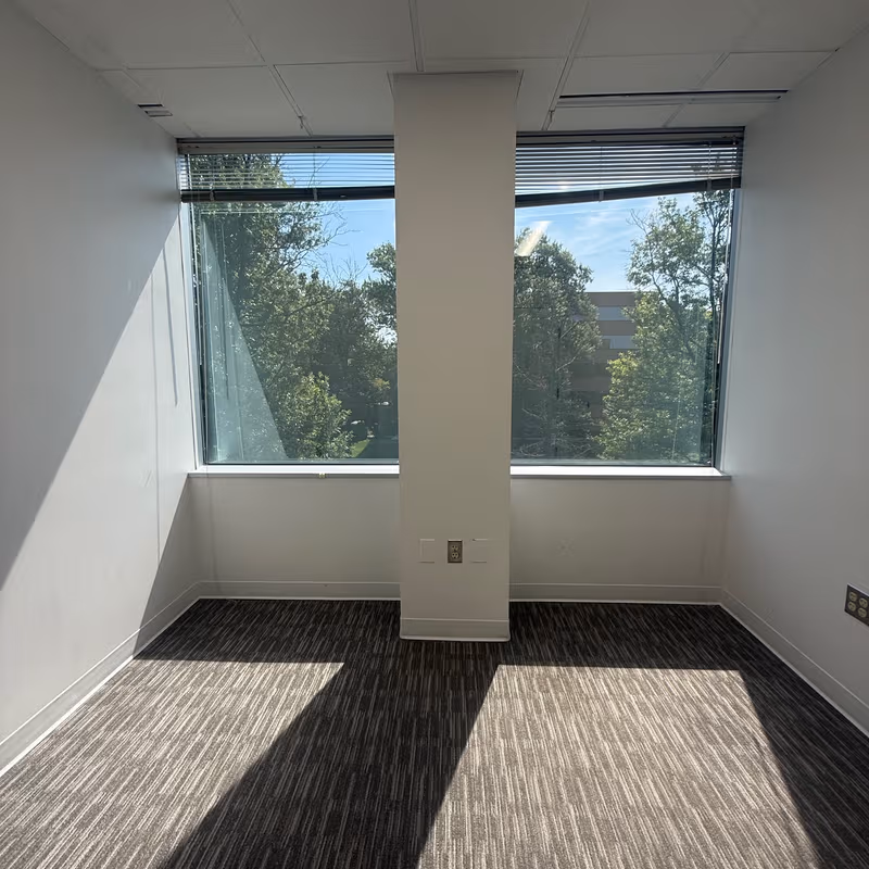 10306 Eaton Pl, Fairfax - Image 8