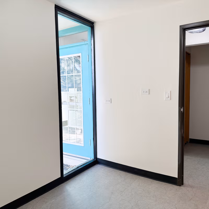 10085 W 18th Ave, Lakewood - Image 14