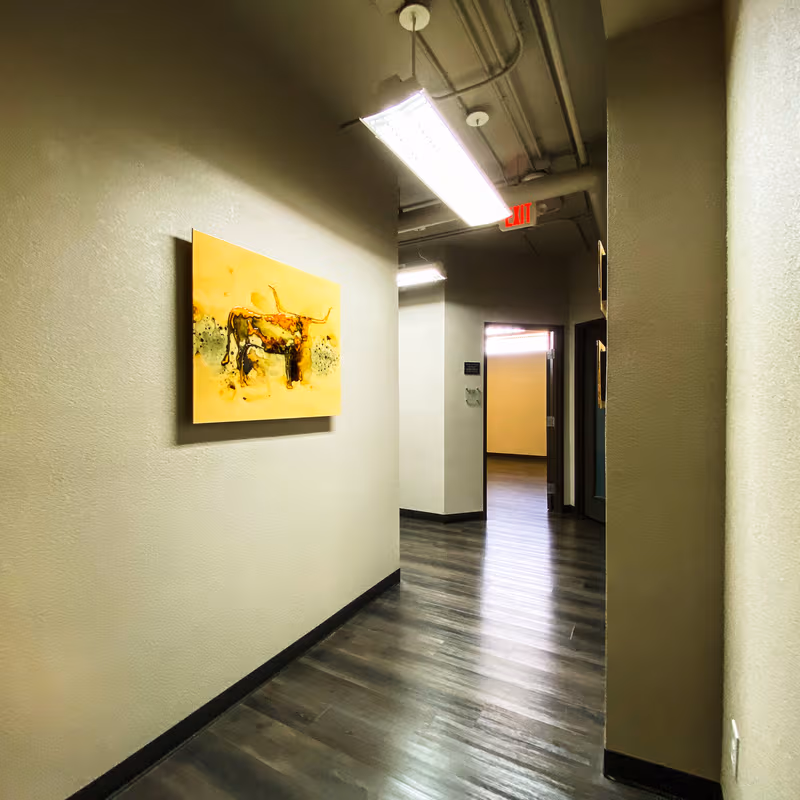 100 W Oak Street, Denton - Image 2