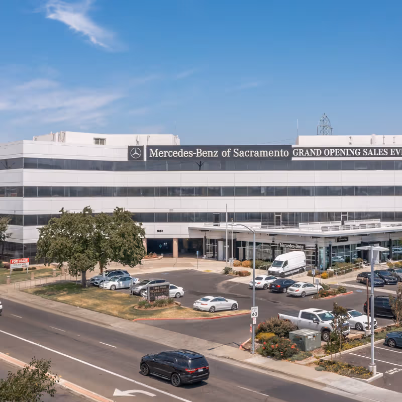 1860 Howe Ave, Sacramento - Image 6