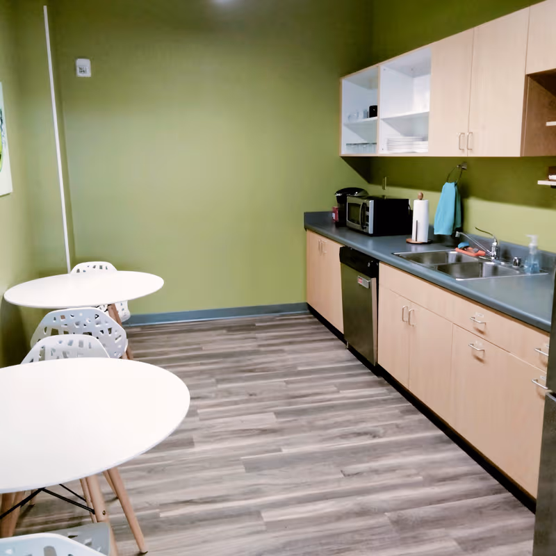 1574 West Broadway, Madison - Image 4