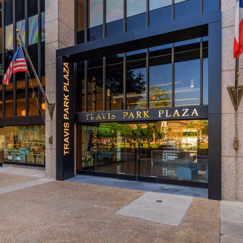 711 Navarro St, San Antonio - Image 2