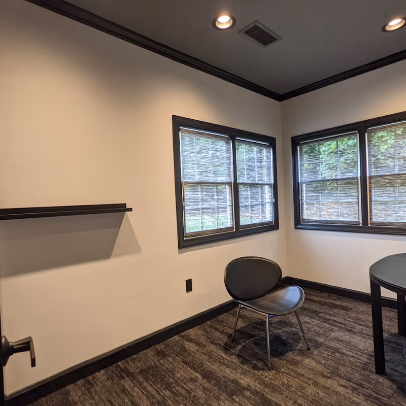 2920 Horizon Park Dr, Suwanee - Image 2