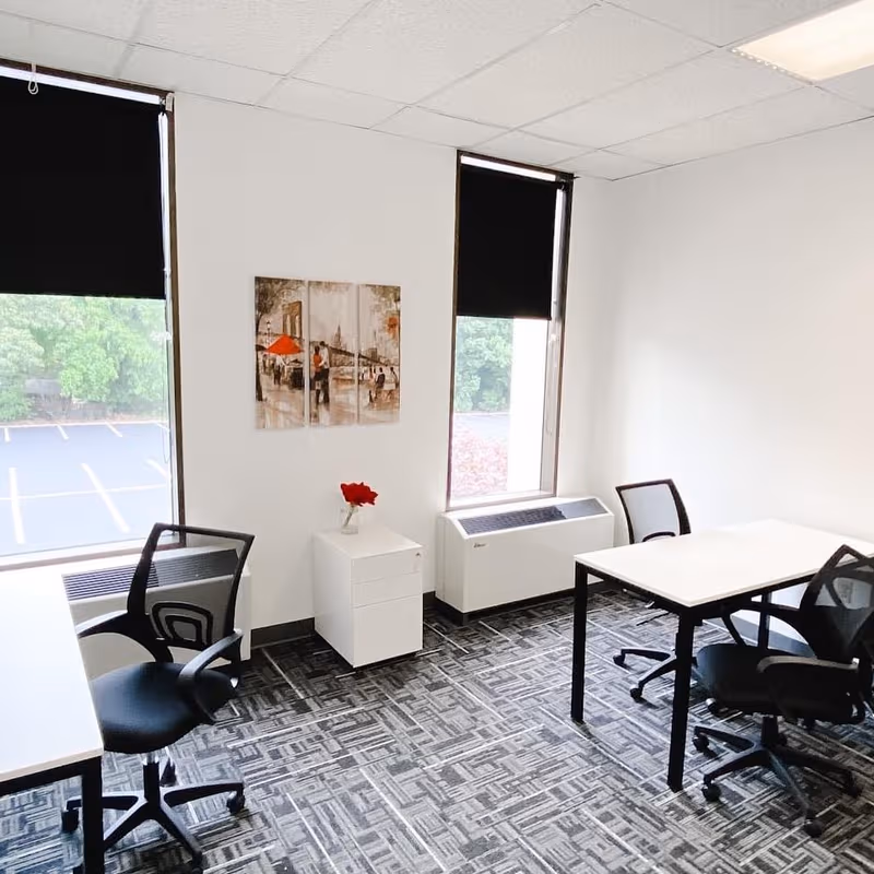 611 N Courthouse Rd, Richmond - Image 1