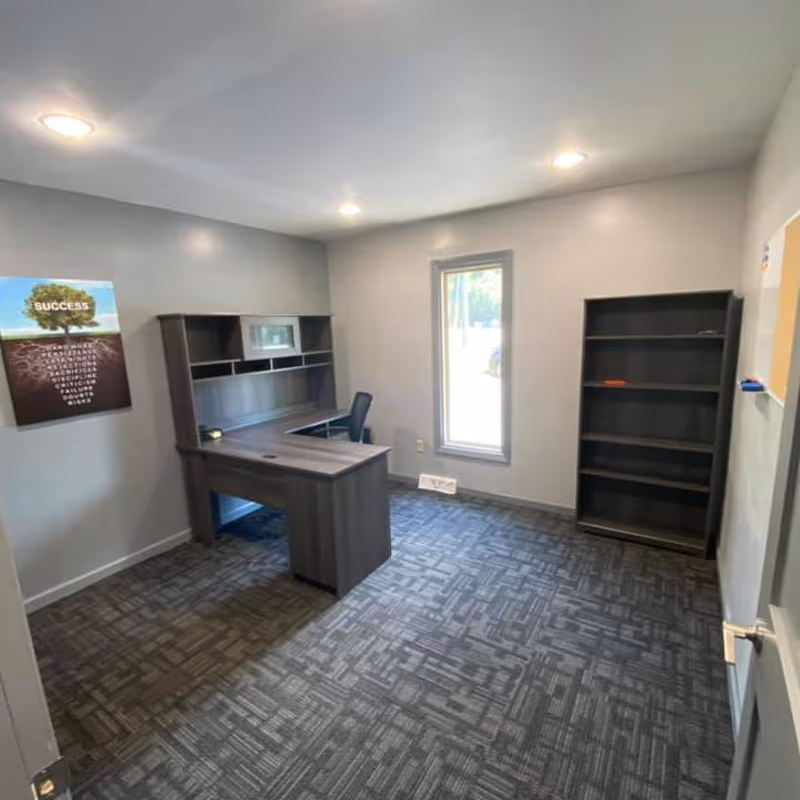 1337 Hardy Rd, Vinton - Image 2
