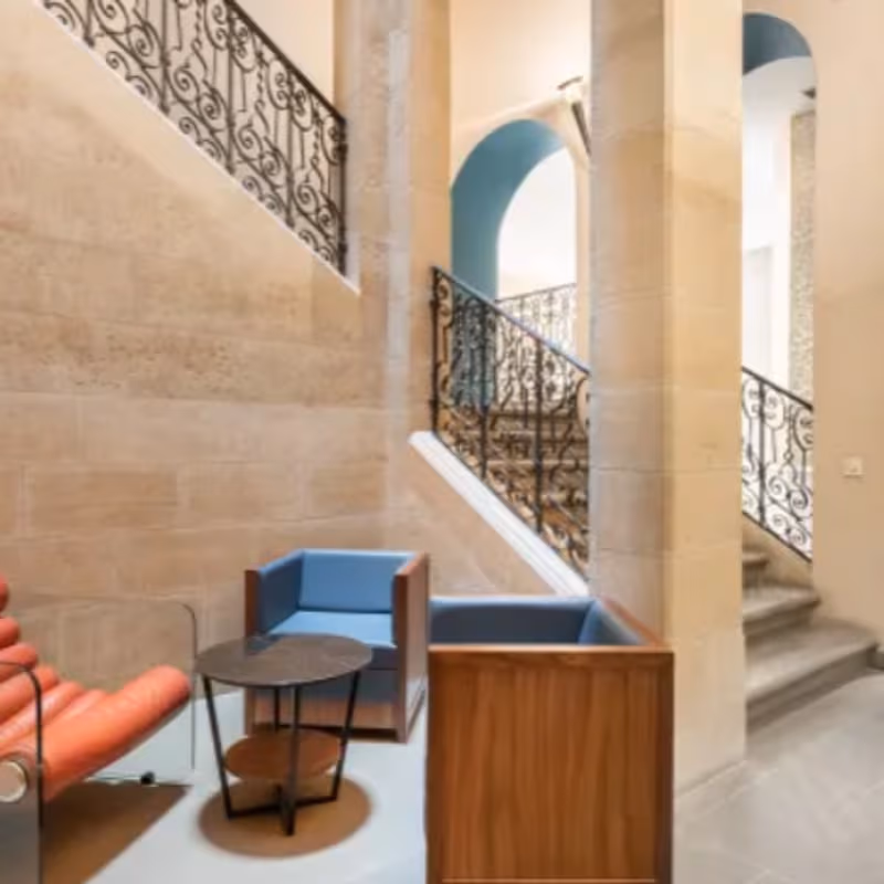 1870 W Winchester Rd, Libertyville - Image 1