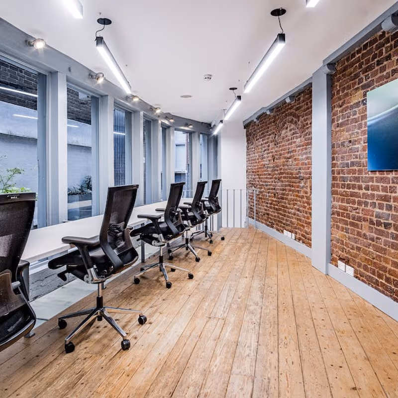 6 St John's Place, Clerkenwell - Image 1