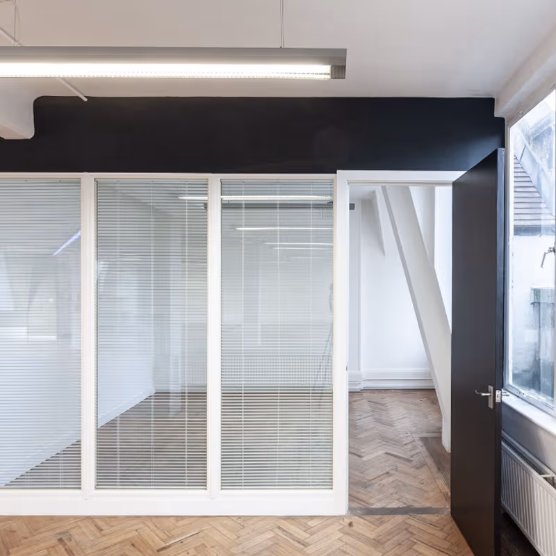 75-77 Margaret St, London - Image 3