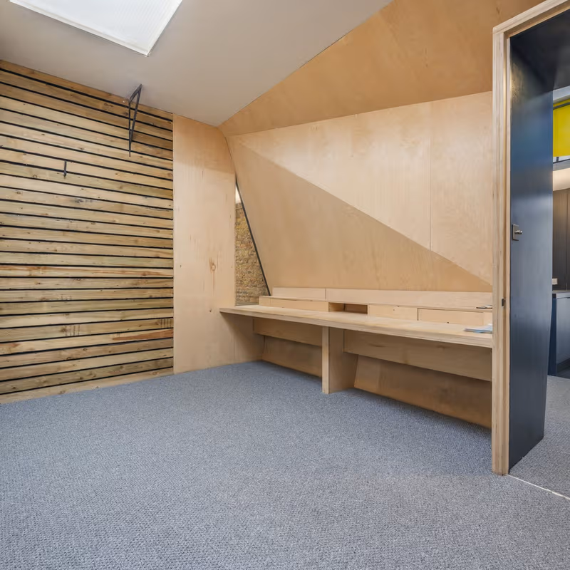 4 & 5a Goodge Place, Fitzrovia - Image 1