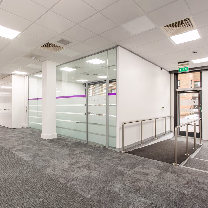 31 Scarborough St, London - Image 2