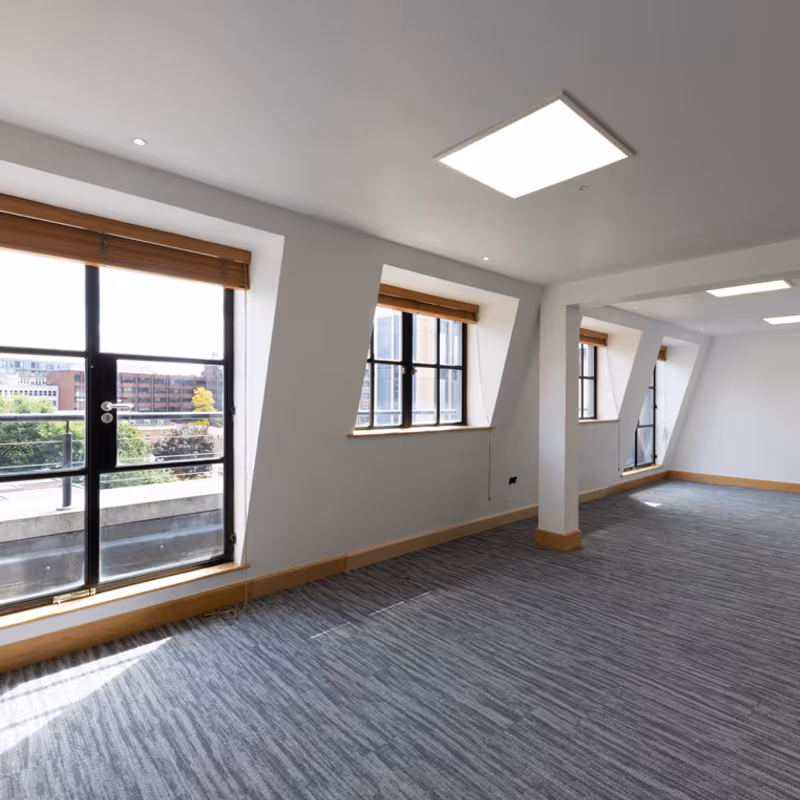 25 W Tenter St, London - Image 2