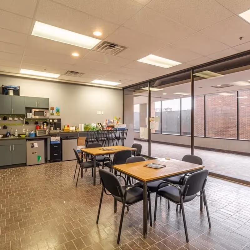 700 4th St, Sioux City - Image 2