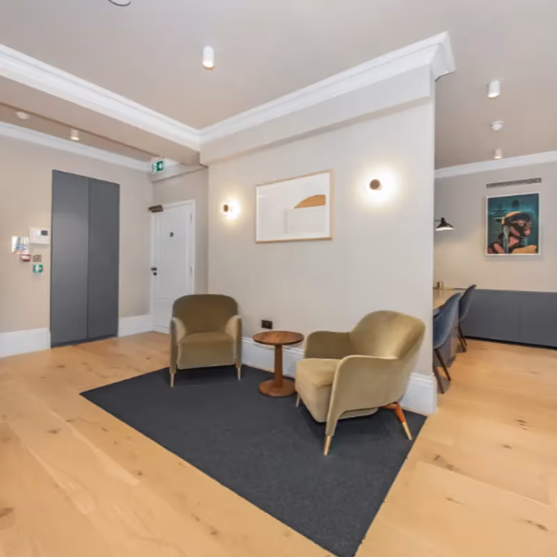 36 St James's Street, London - Image 2