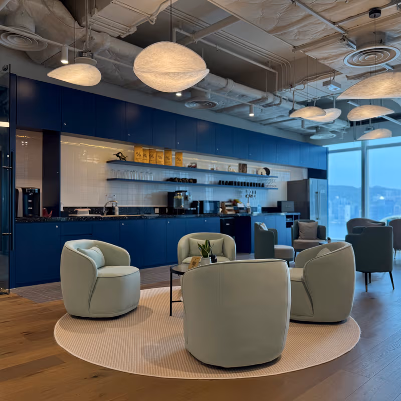 180 Wai Yip Street, Kwun Tong - Image 1