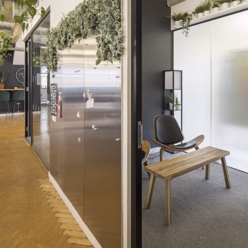 15-27 Gee St, London - Image 6