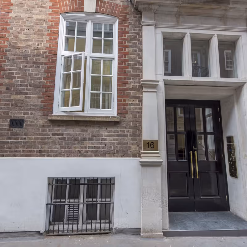 16 Old Queen Street, Westminster - Image 11