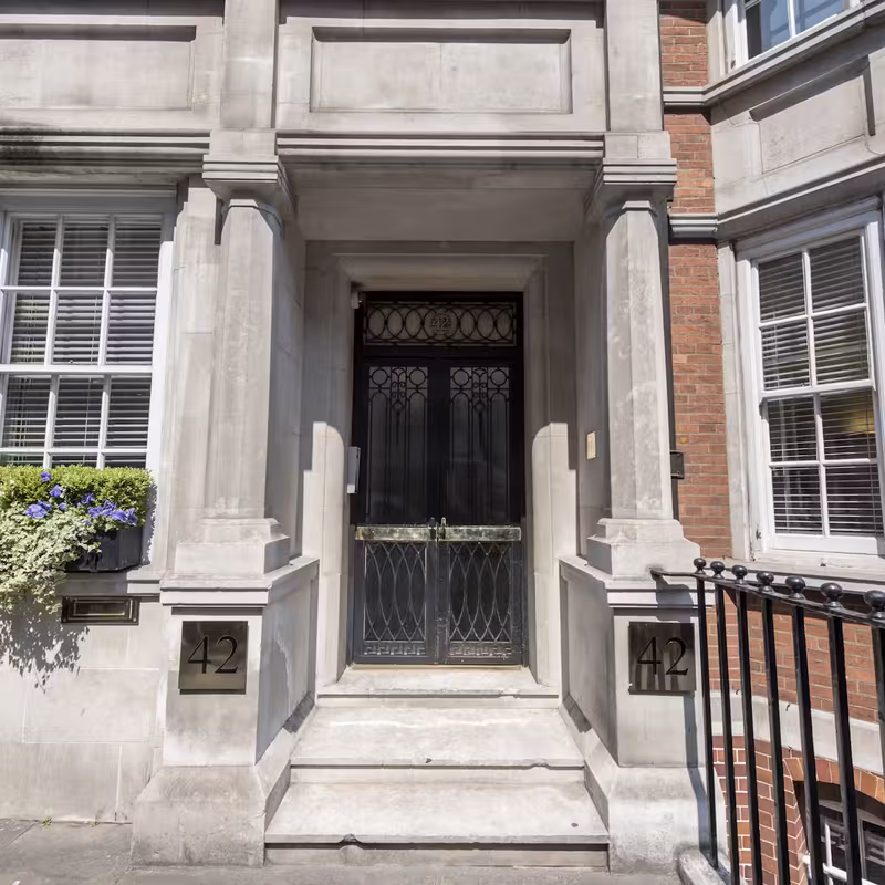 42 Brook Street, Mayfair - Image 14