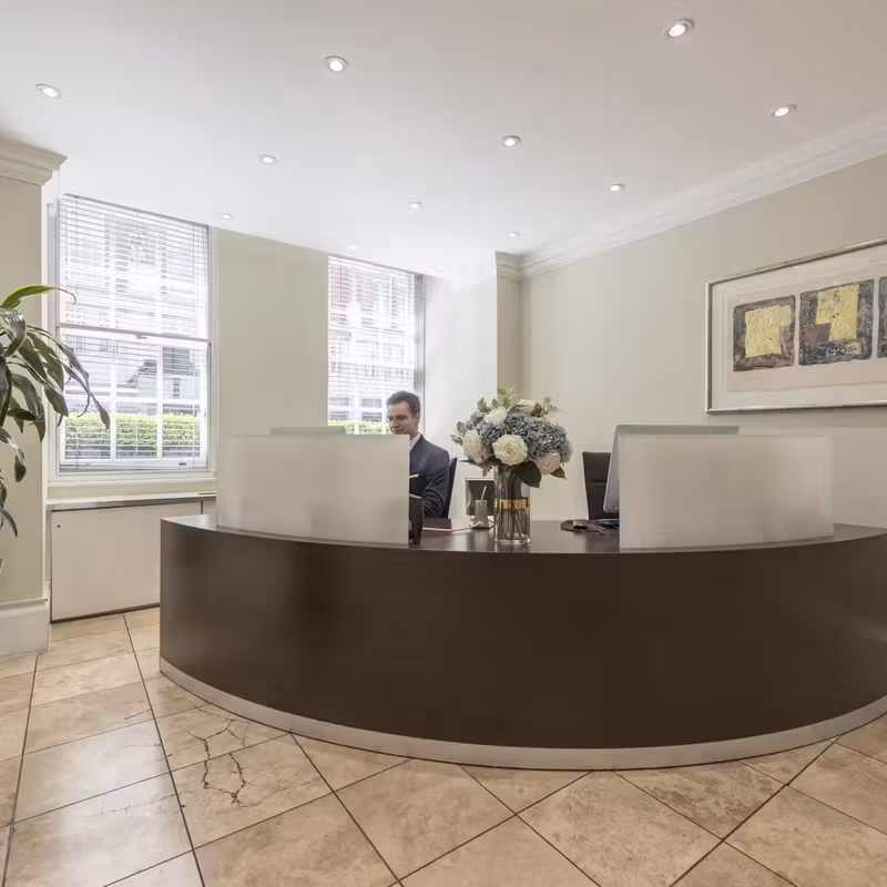 42 Brook Street, Mayfair - Image 1