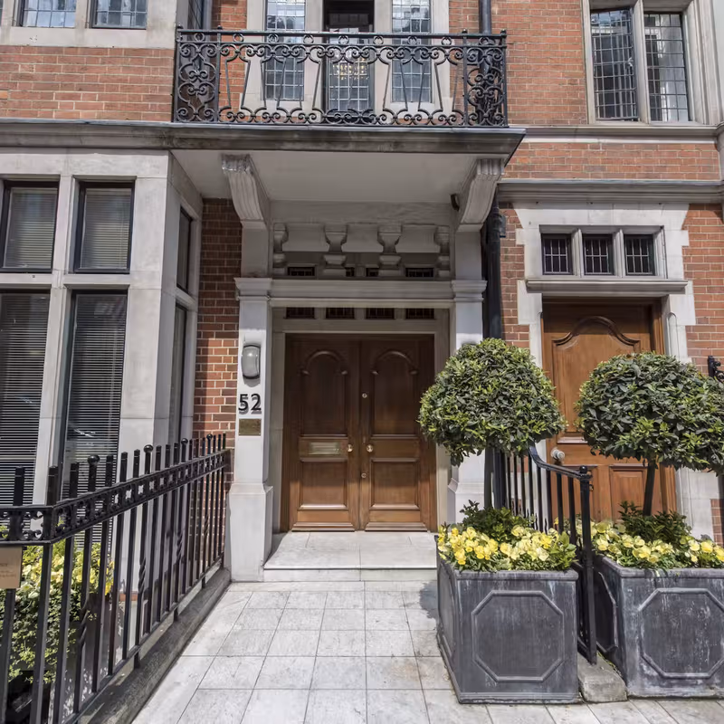 52 Brook Street, Mayfair - Image 12