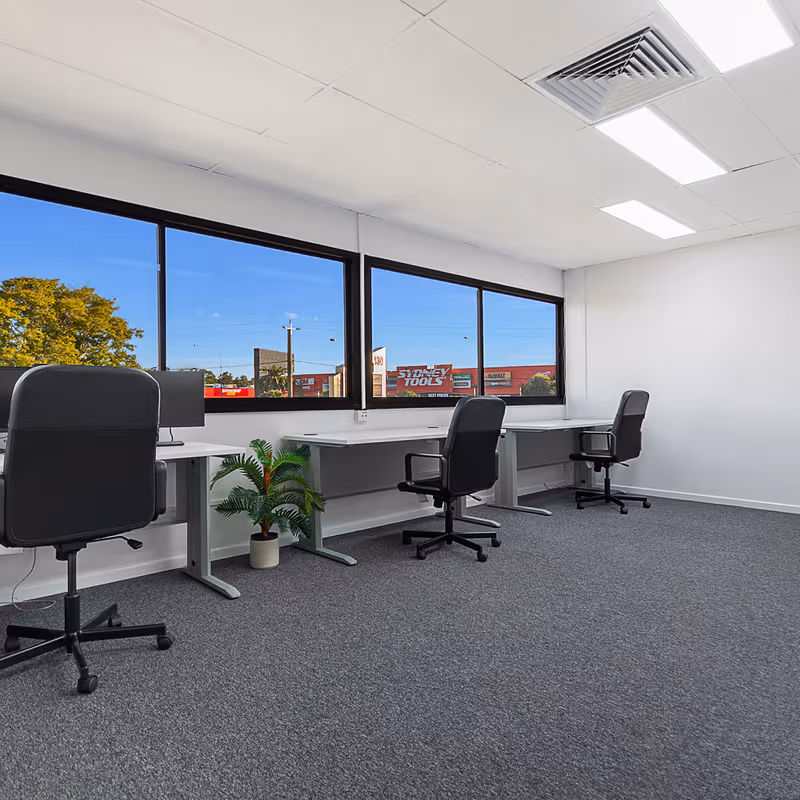 130 Kingston, Underwood - Image 1