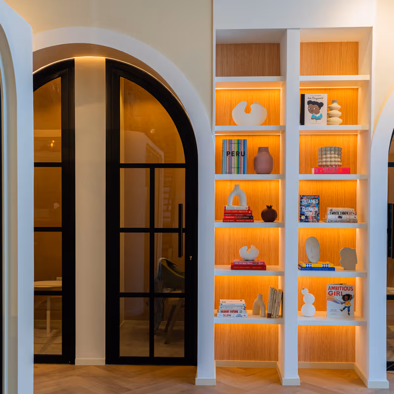 Gold & Diamond Park, دبي - Image 1