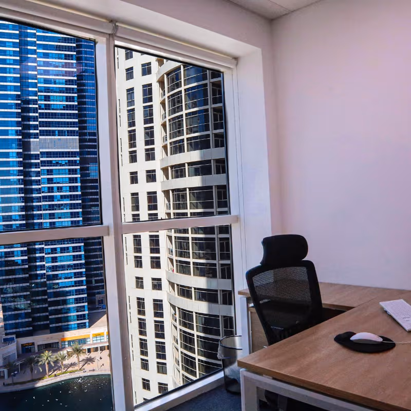 Cluster Y Swiss Tower - Jumeirah Lake Towers, Dubai - Image 3