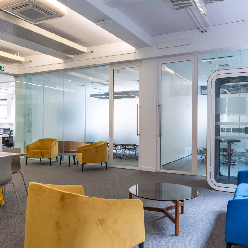 11 Hills Place, Greater London - Image 7