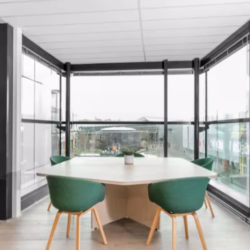 201 Queens Ave, London - Image 3