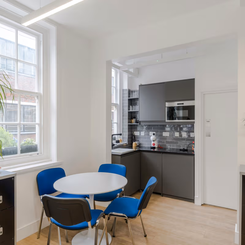 9 Berners Place, Fitzrovia - Image 4