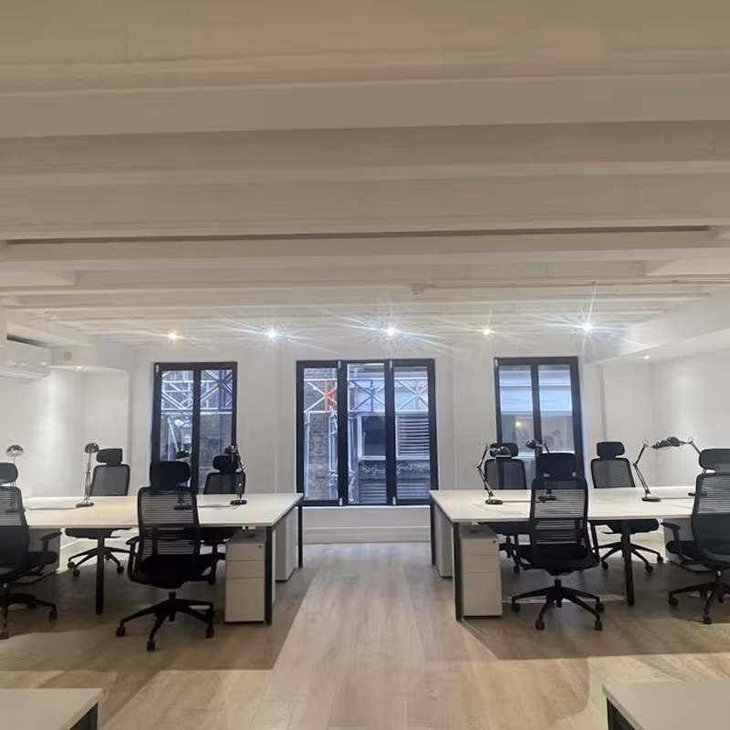 8 Golden Square, Soho - Image 3