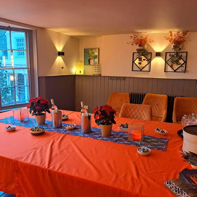 7 The Pantiles, Tunbridge Wells - Image 4