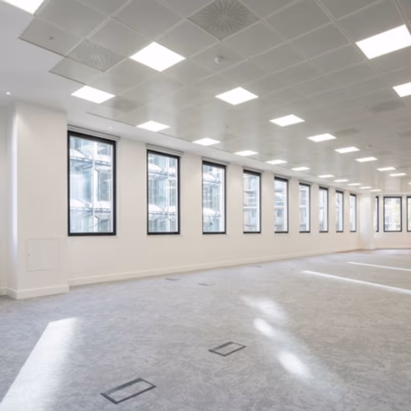 10-15 Queen S, London - Image 6