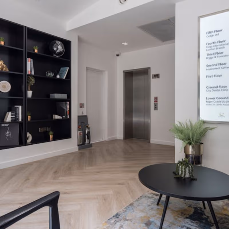 35 Chiswell Street, London - Image 9