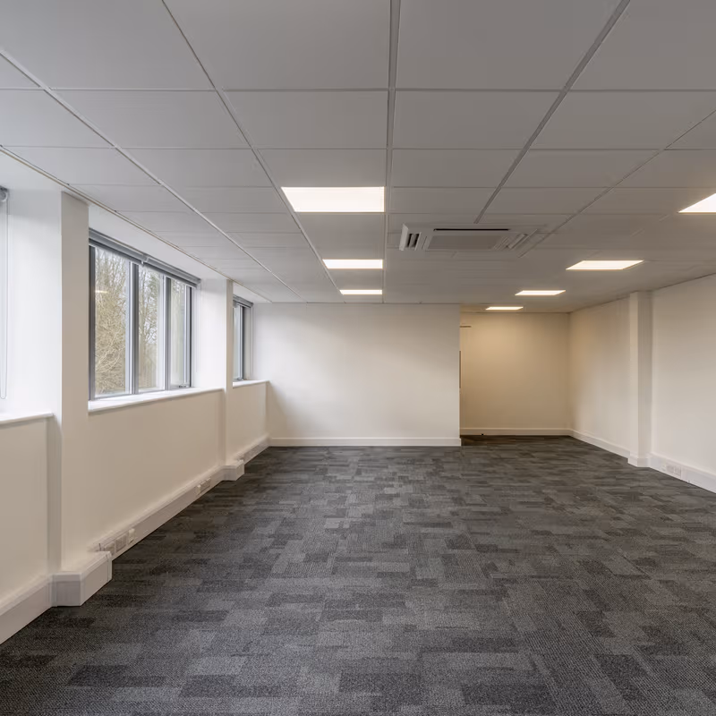 Bond Avenue, Bletchley - Image 6