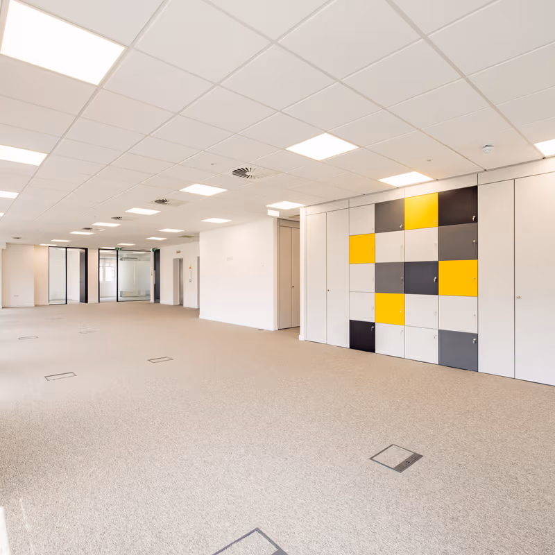 61 Queen Street, London - Image 2