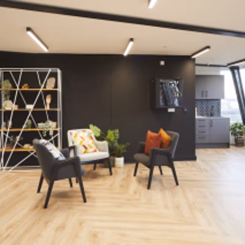 10 Earlham St, London - Image 3