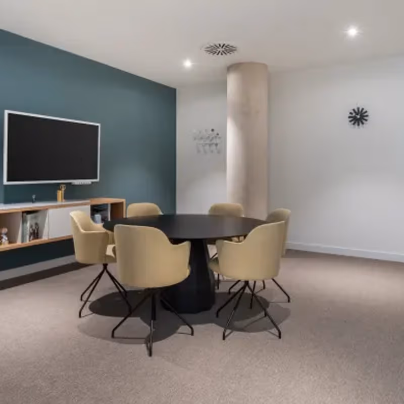 604 Courtland St, Orlando - Image 2