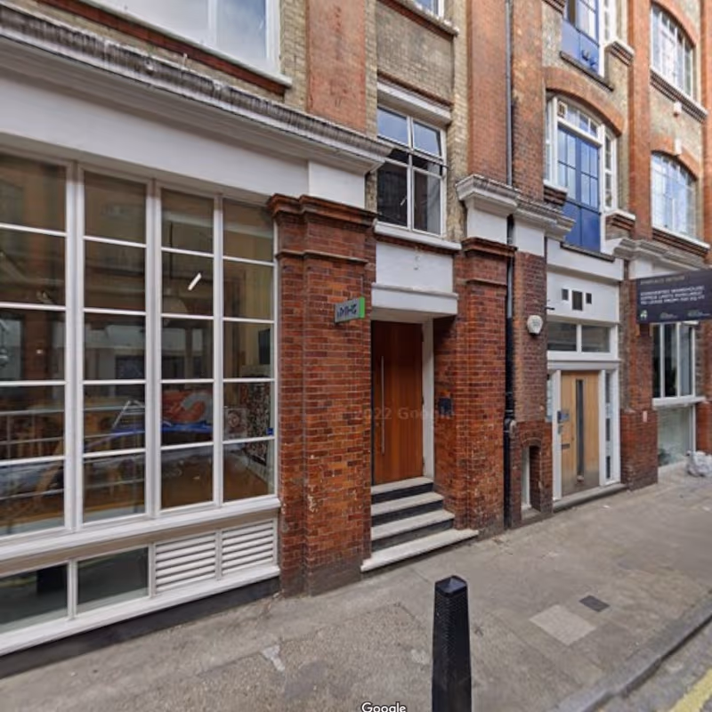 11-15 Emerald Street, Midtown - Image 5