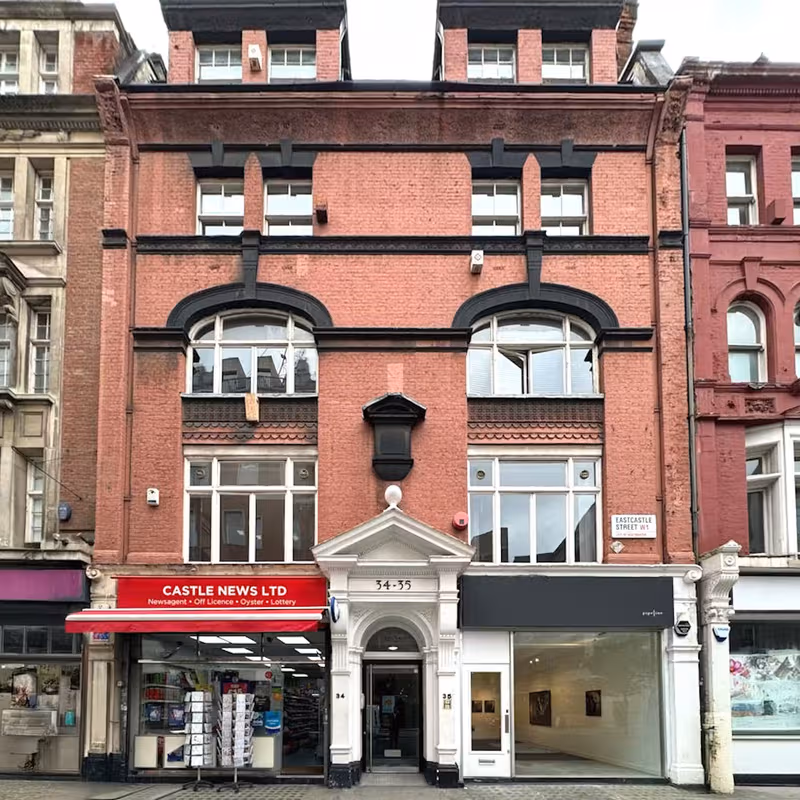34-35 Eastcastle St, London - Image 8