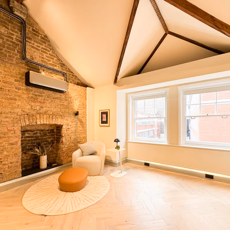 34-35 Eastcastle St, London - Image 5