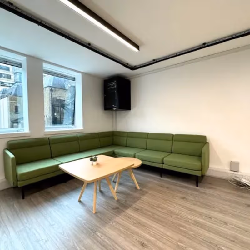 16 St Clare St, London - Image 2